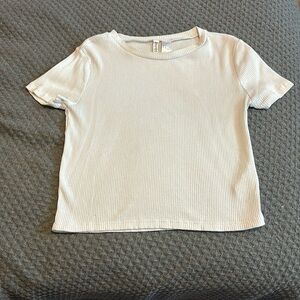 Divided H&M White Cropped Tee